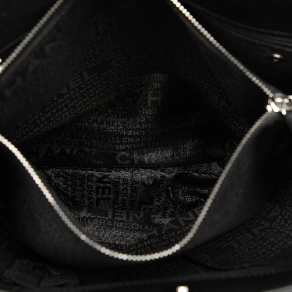 Pre-Loved Chanel Choco Bar Caviar Tote - Picture 4 of 7